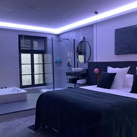 Ennea - Jacuzzi & Luxury (adults Only) Апартаменты